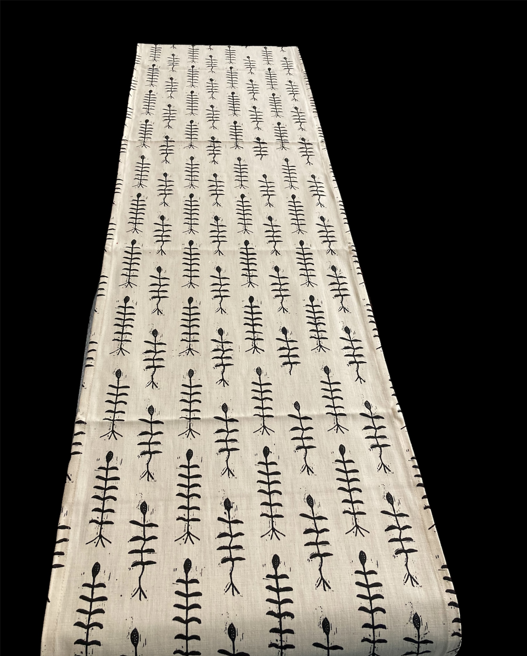 100% cotton Table Runner 96" x 16" from Namibia - Design bw27l