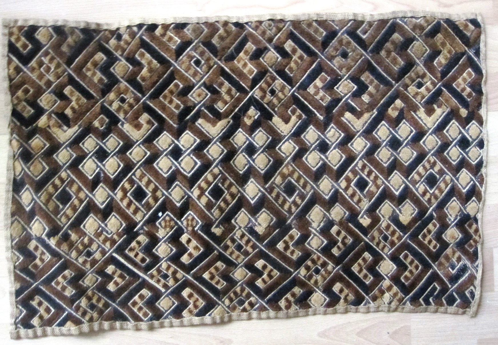 Vintage Shoowa Kuba Textile from Congo #014