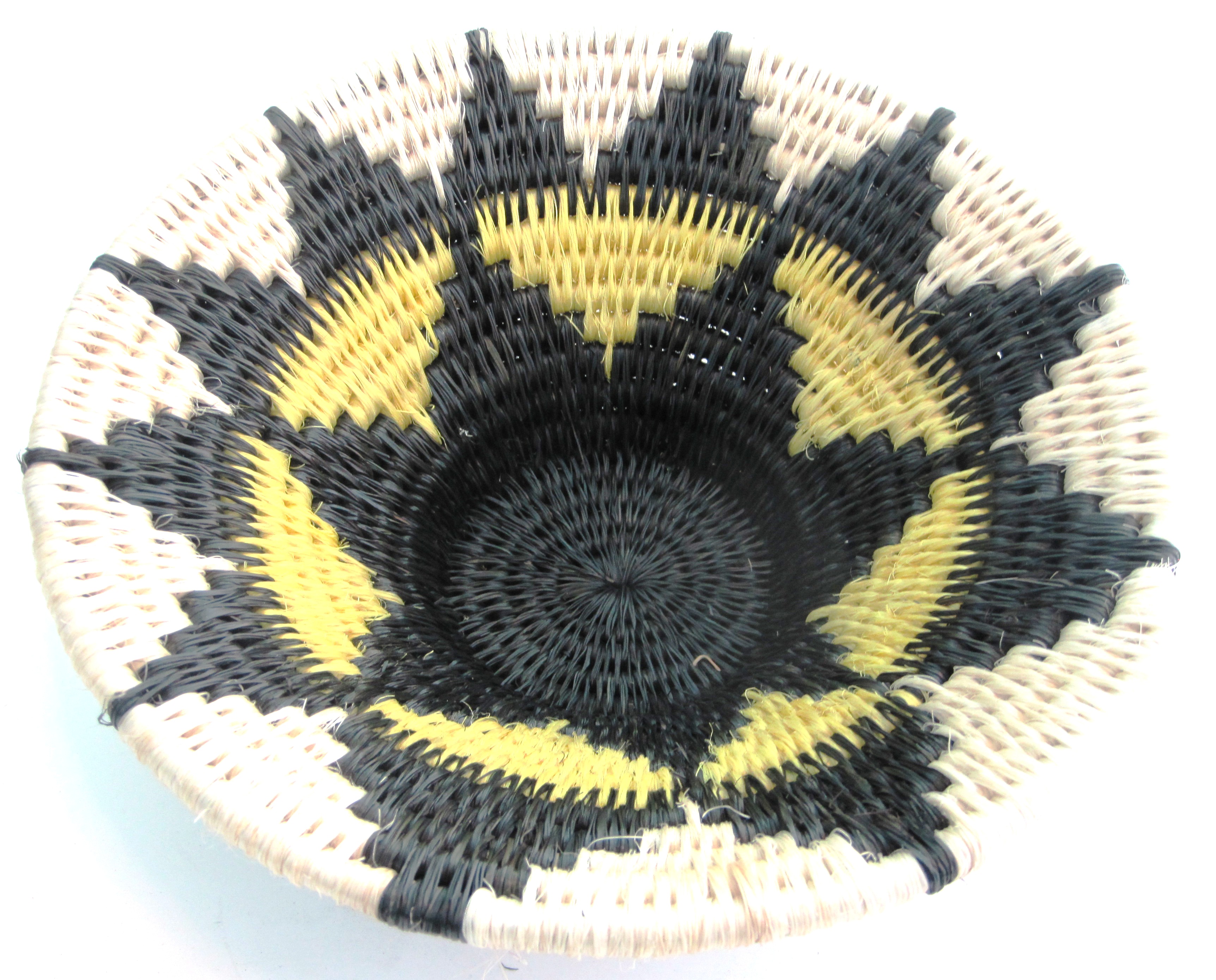 Handwoven Lutindzi Basket from Swaziland - Nuru - M