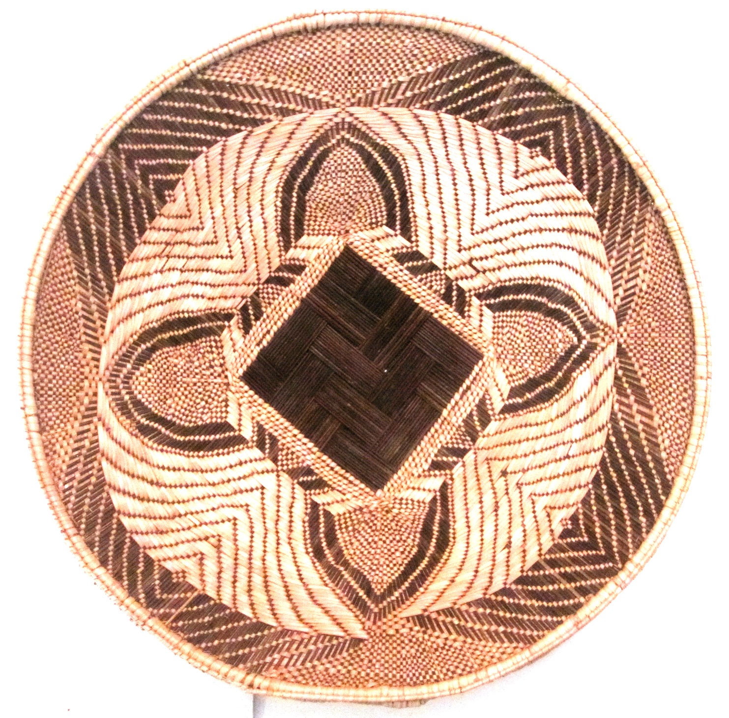 Zambian Plateau Basket - 22 3/4" diameter