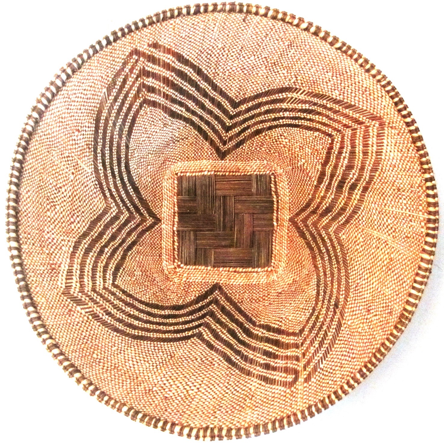 Zambian Plateau Basket - 24 1/2\" diameter